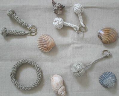 Knot exhibition display